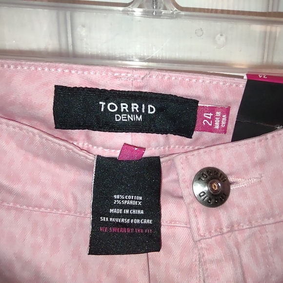 NWT Torrid Stiletto Ankle zip PINK LPRD size 24 - Picture 5 of 9